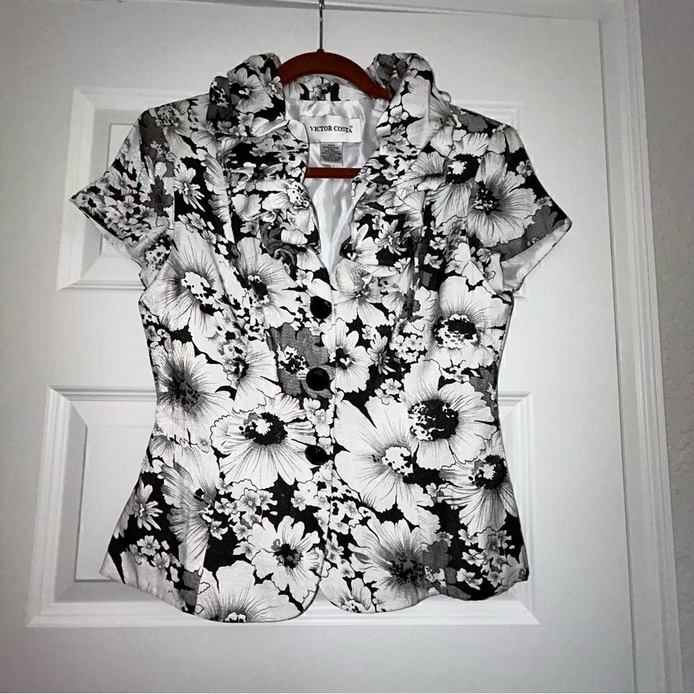 Victor Costa Jeweled Button Front Short Sleeve Ruffle Collar Floral Print Top